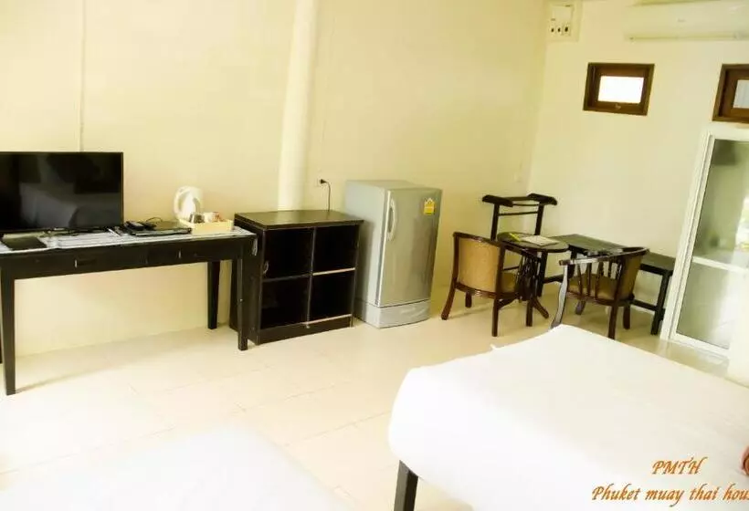 Hotel Phuket Muay Thai House