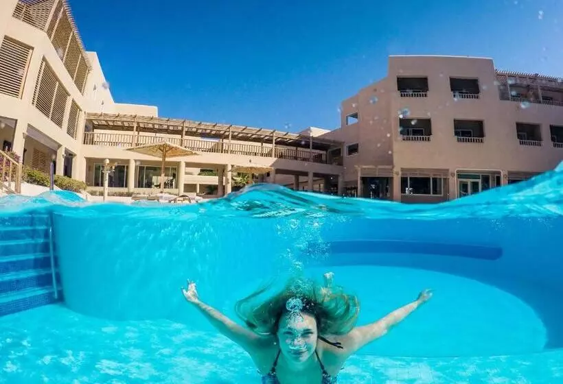 هتل The Breakers Diving And Surfing Lodge Soma Bay