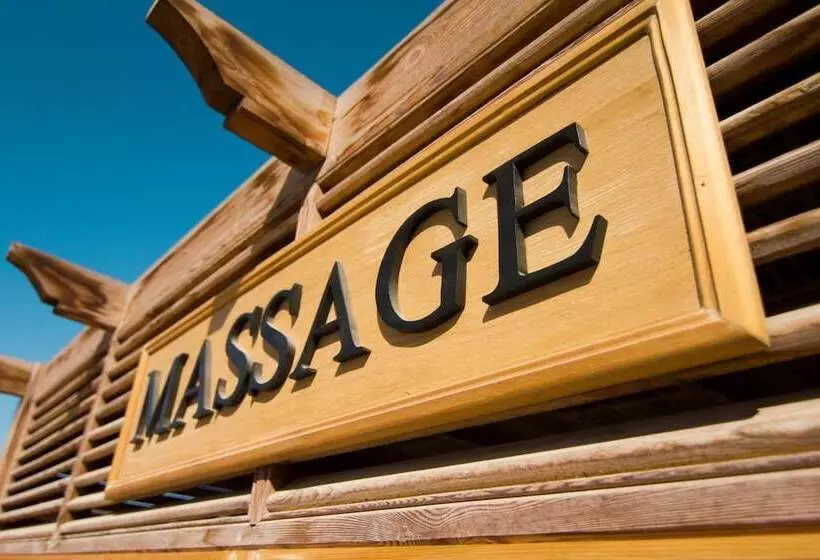 هتل The Breakers Diving And Surfing Lodge Soma Bay