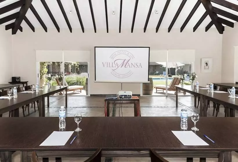 Hotel Villa Mansa Wine