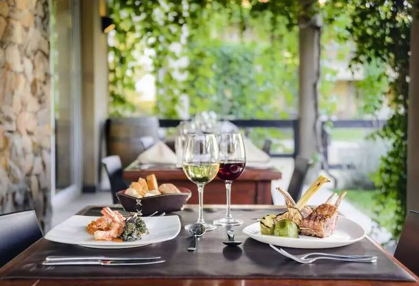 Hotel Villa Mansa Wine