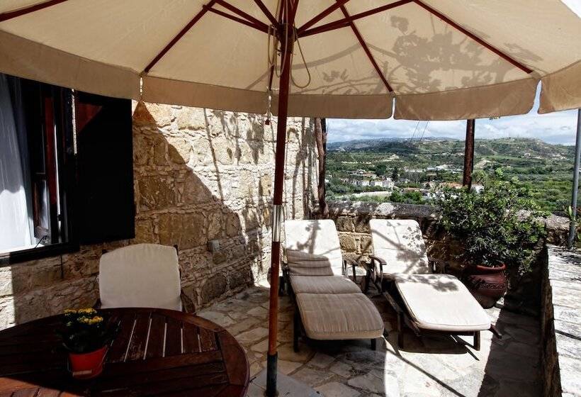 Leonidas Village Houses