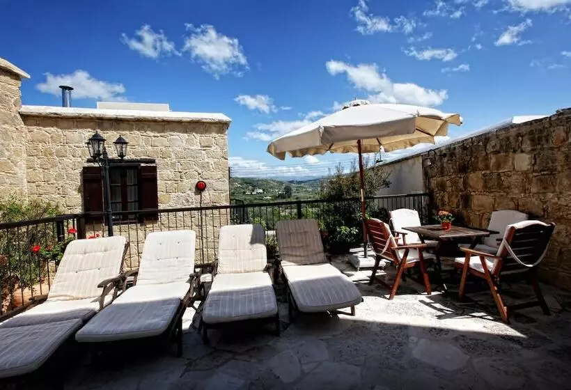 Leonidas Village Houses