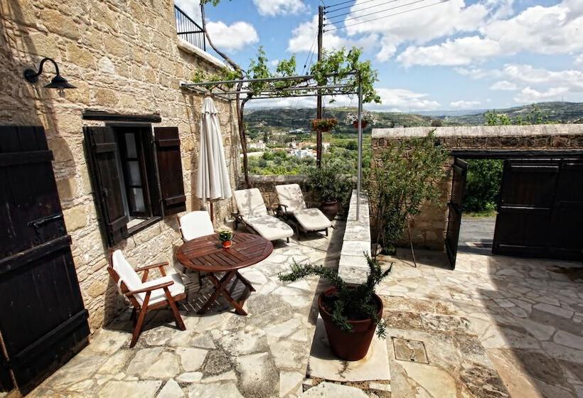 Leonidas Village Houses