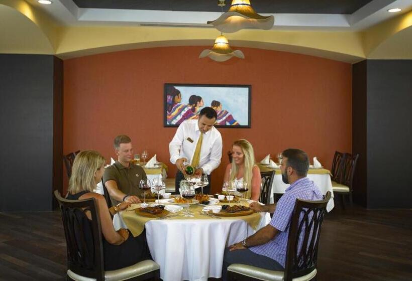 منتجع Royal Alhambra Palace