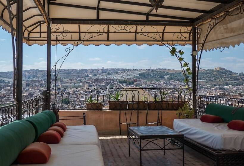 里亚德 Dar Anebar