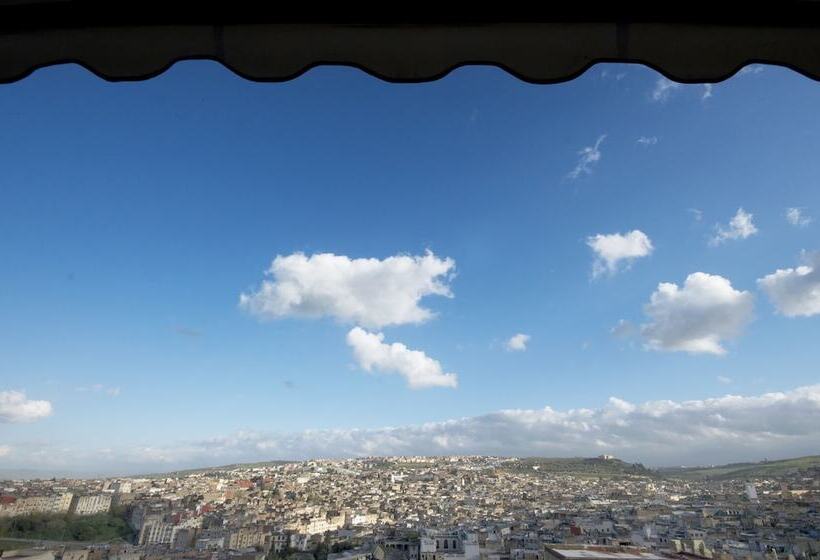 里亚德 Dar Anebar