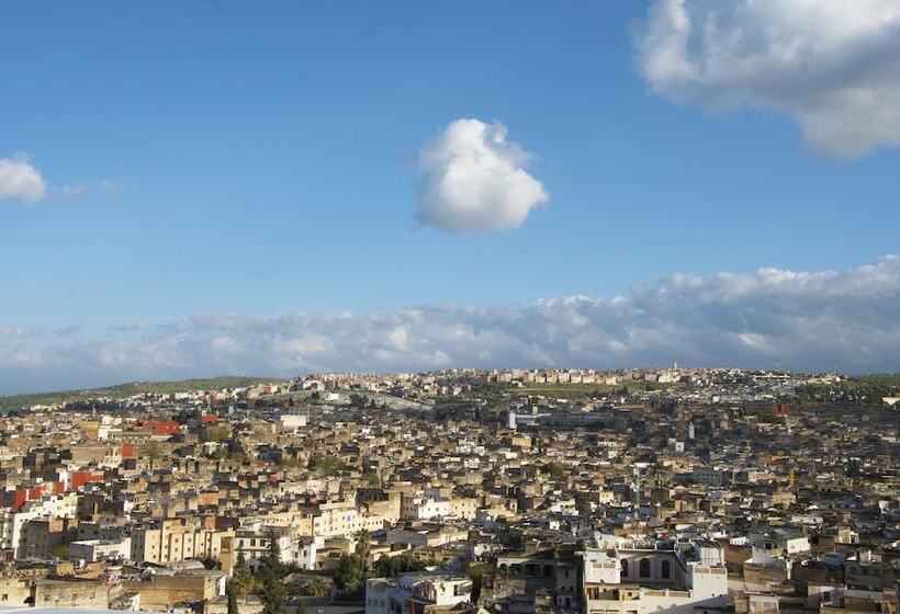 里亚德 Dar Anebar