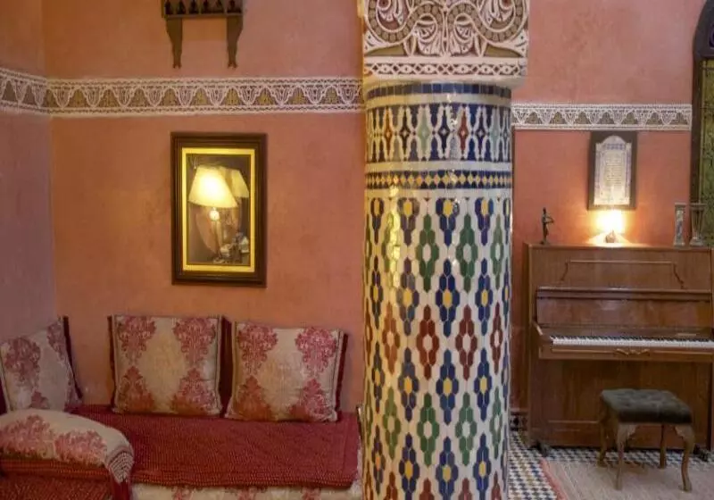 里亚德 Dar Anebar