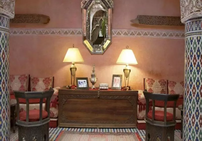 里亚德 Dar Anebar