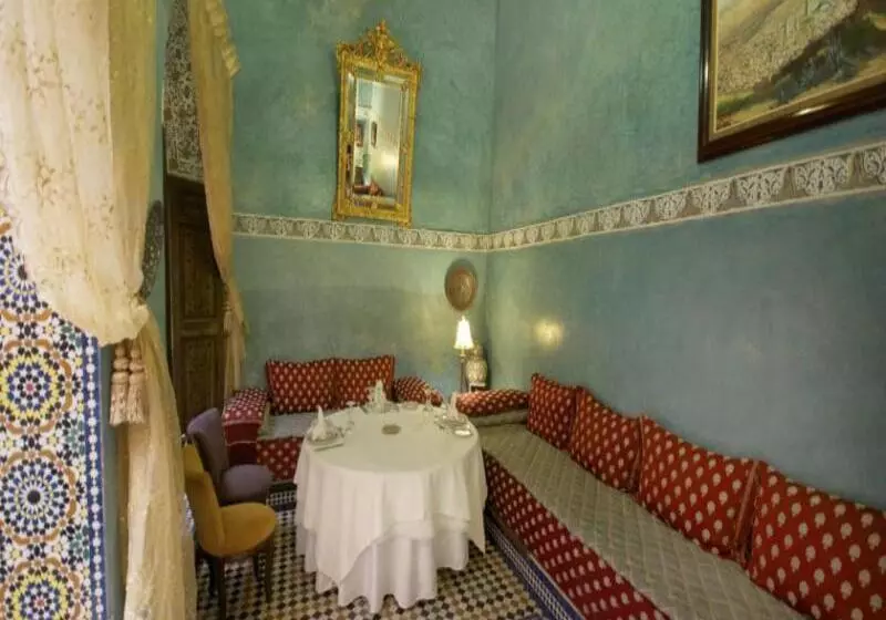 里亚德 Dar Anebar