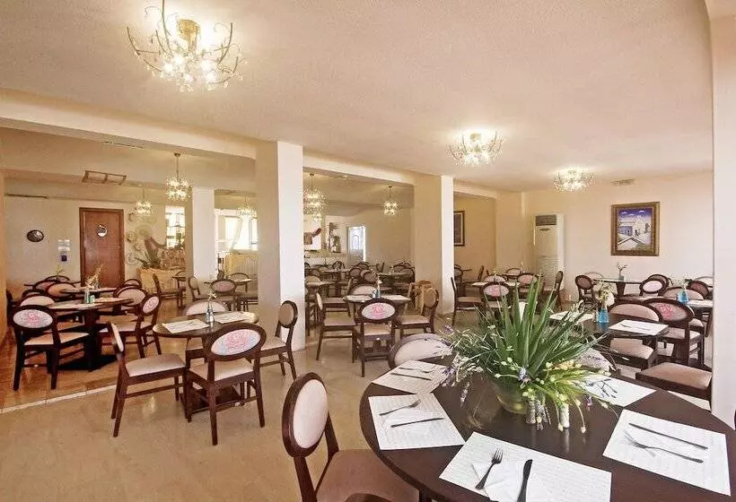 Roselands Hotel Bungalows