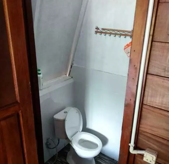 Aamiaismajoitus (B&B) Tanjong Tinggi Cottage