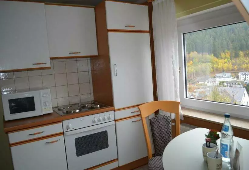 ペンション Pause