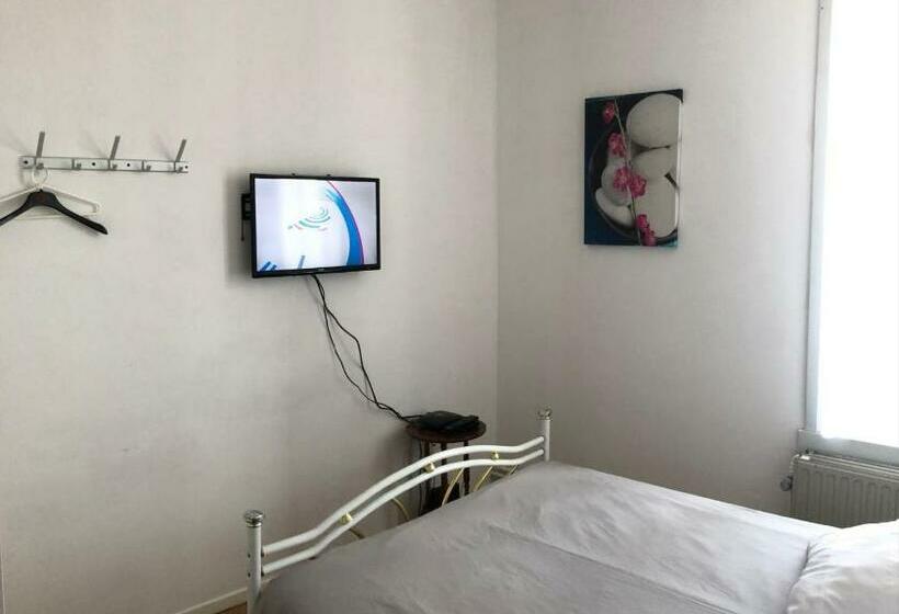 تختخواب و صبحانه House