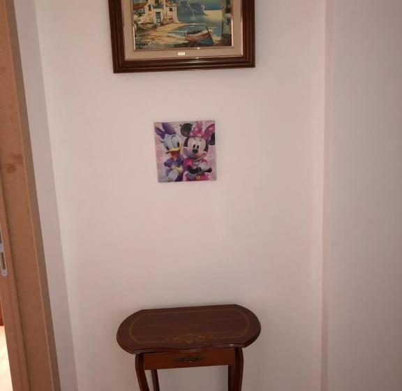 تختخواب و صبحانه House