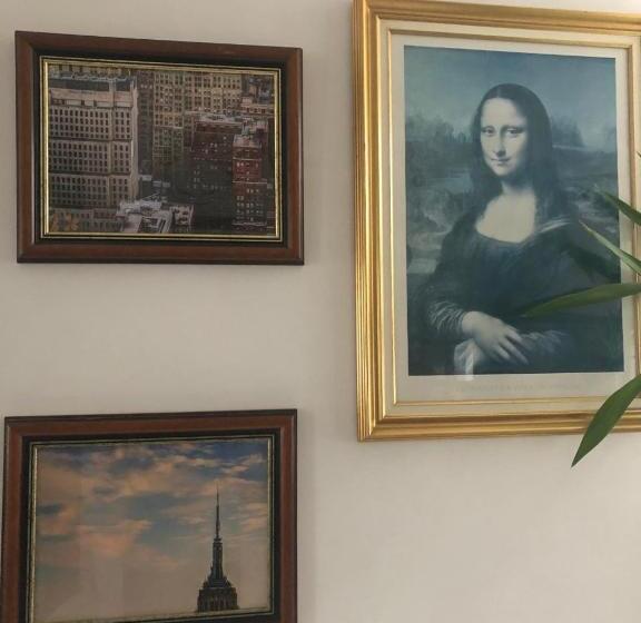 تختخواب و صبحانه House