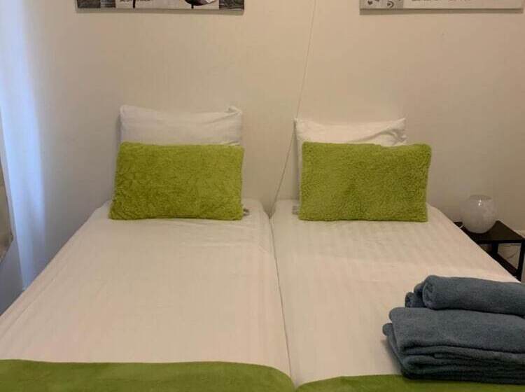 בית מלון כפרי Mimosa