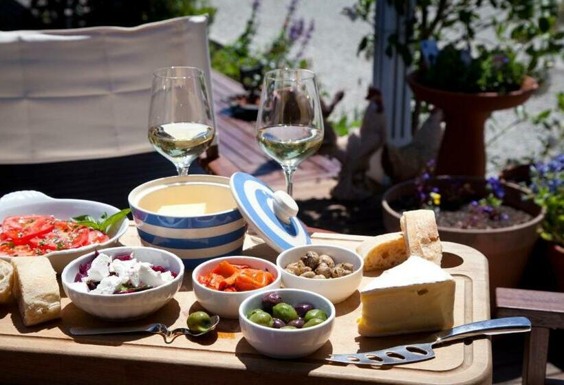 ペンション Sanctuary@waratah