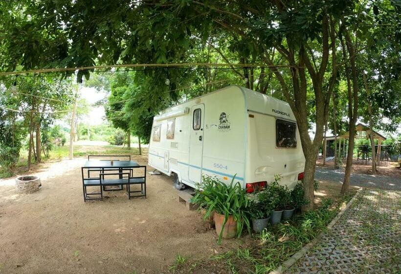 Baan Tonjaeng Resort