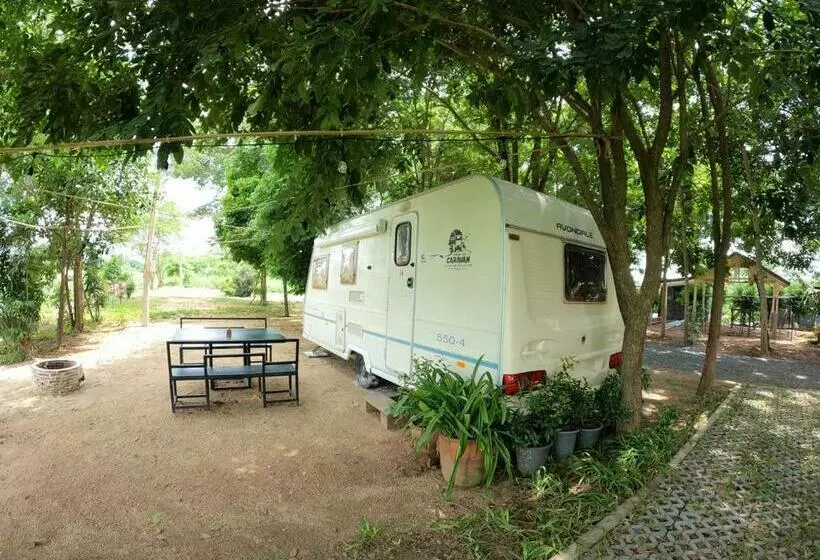 Baan Tonjaeng Resort