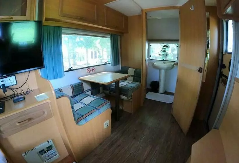 Baan Tonjaeng Resort