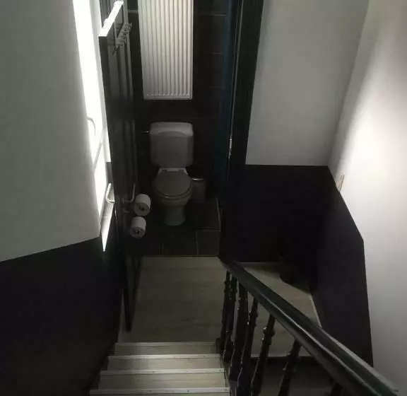 تختخواب و صبحانه Leonard Room