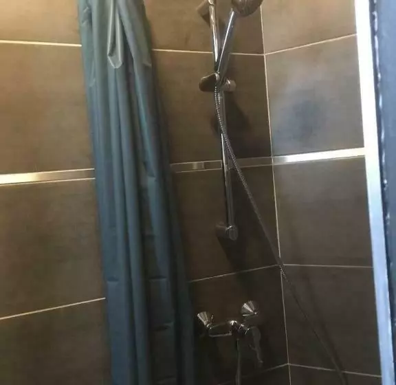 تختخواب و صبحانه Leonard Room