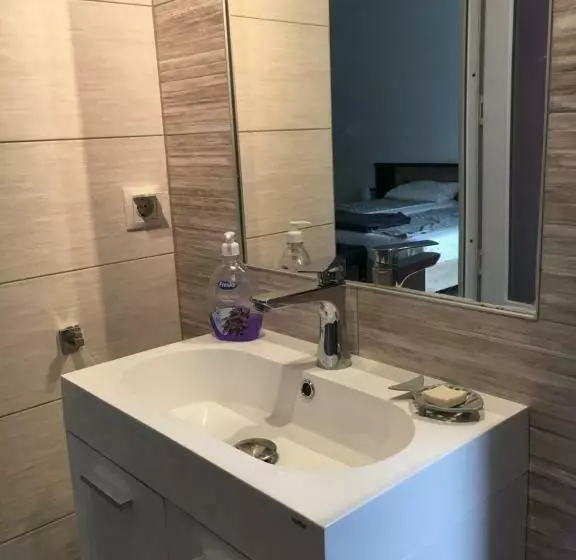 پانسیون Bruno Apartment