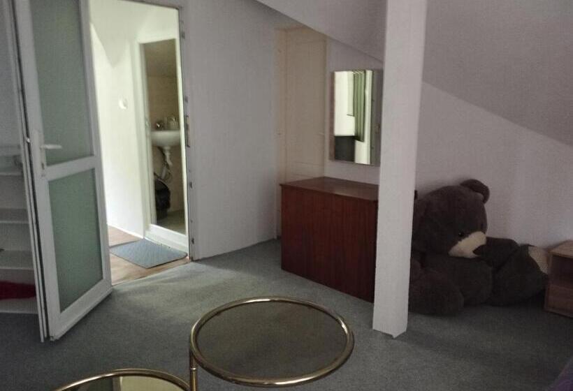 ペンション Tolem