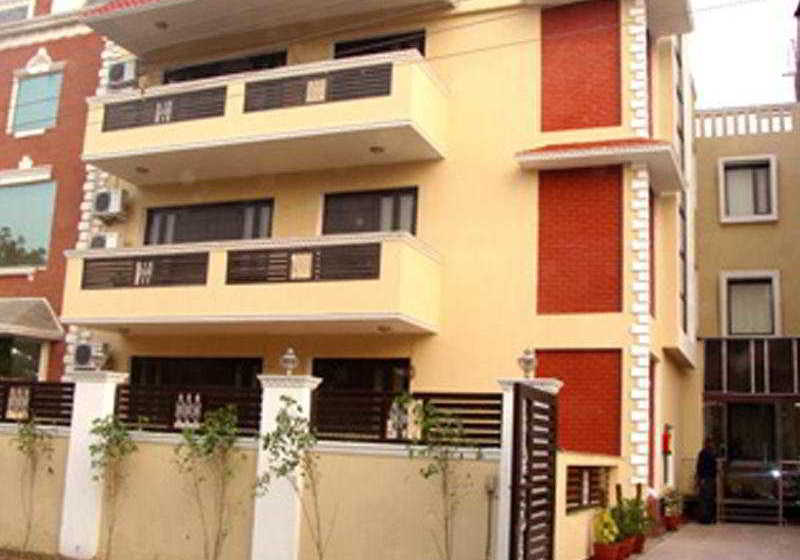 Hotel Astoria Plazza Sector 31