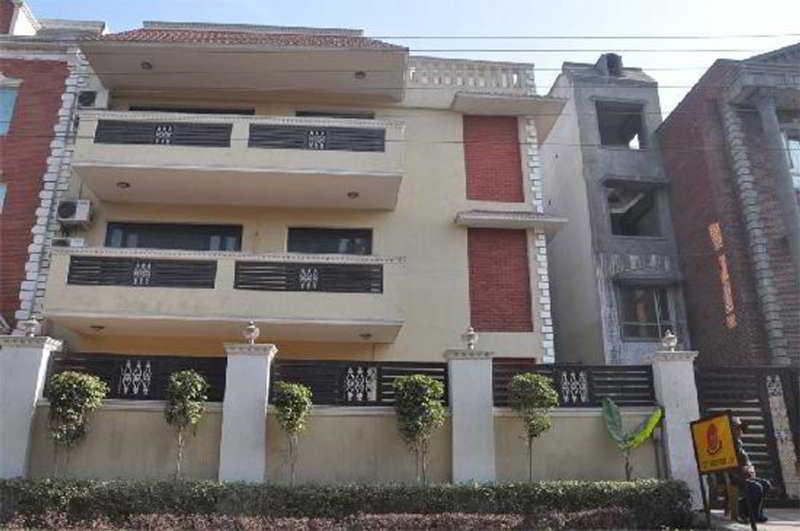 Hotel Astoria Plazza Sector 31