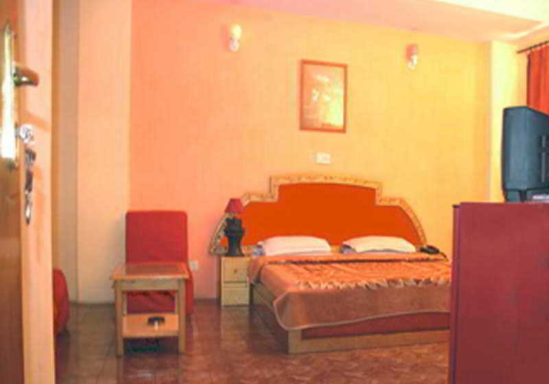 Hotel Astoria Plazza Sector 31