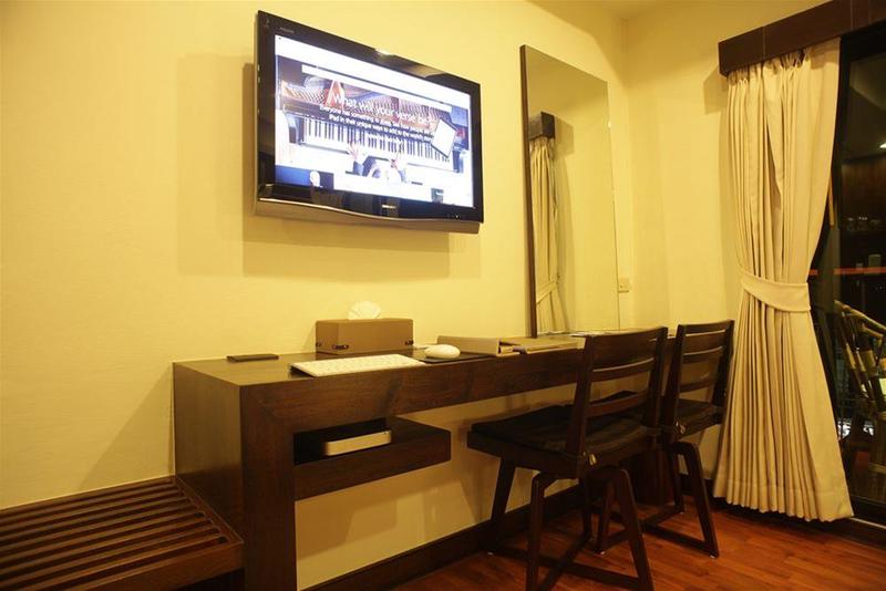 בית מלון כפרי Bamboo House Phuket