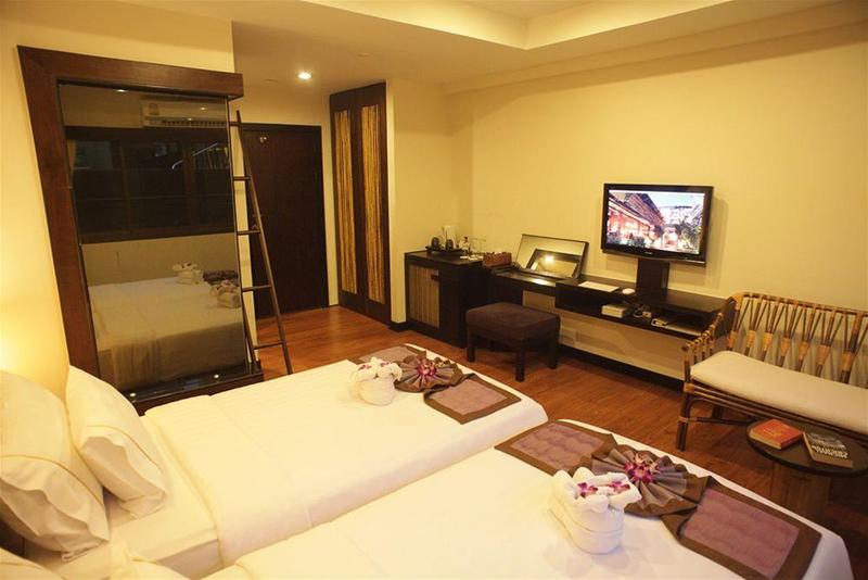 בית מלון כפרי Bamboo House Phuket