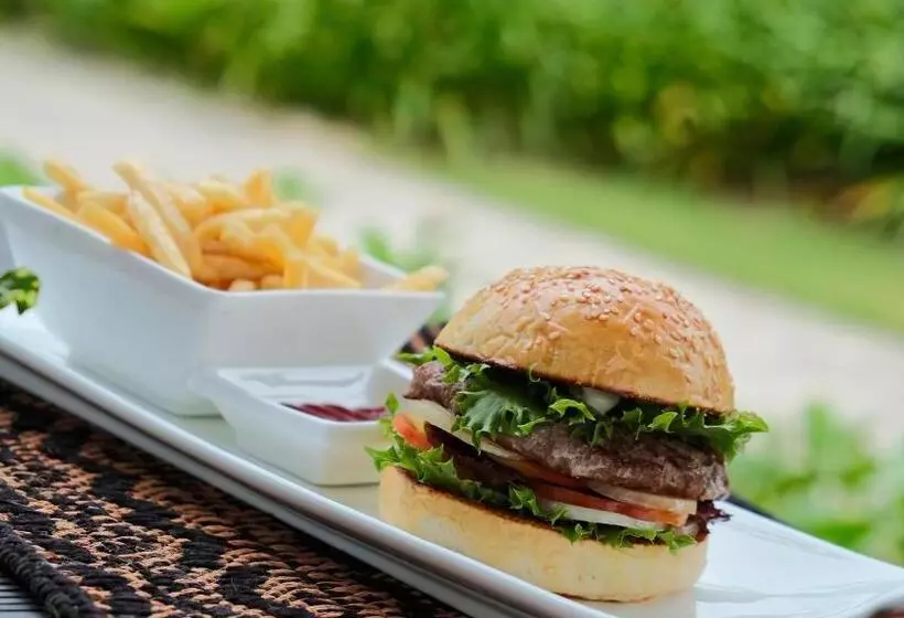 Отель Ajinta Resort