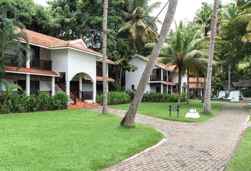 فندق Club Mahindra Ashtamudi