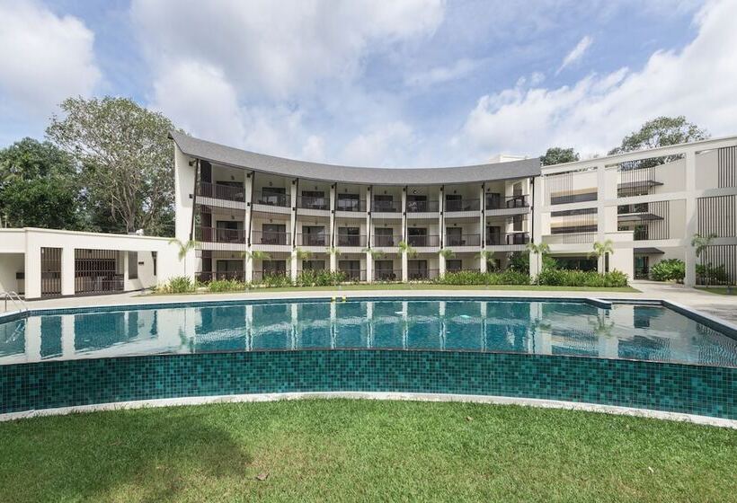 فندق Club Mahindra Ashtamudi