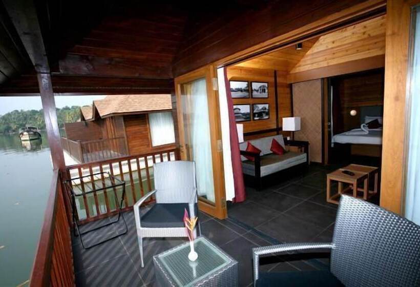 فندق Club Mahindra Ashtamudi