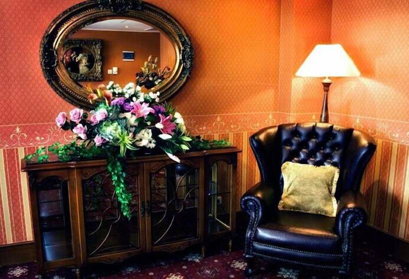 Golden Boutique Hotel Melawai