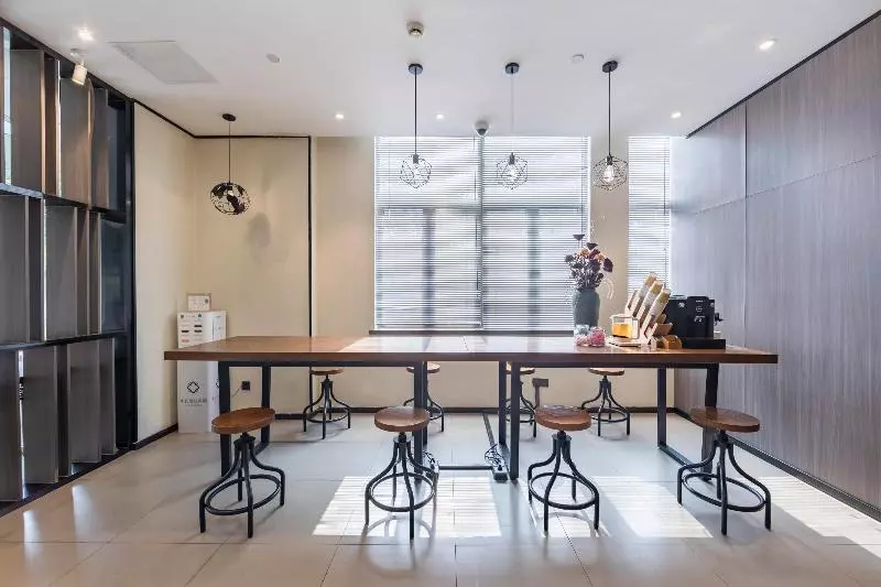 Hotel Hanting Shanghai Caohejing Yishan Road