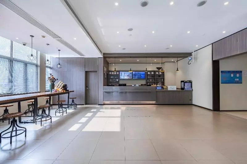 Hotel Hanting Shanghai Caohejing Yishan Road