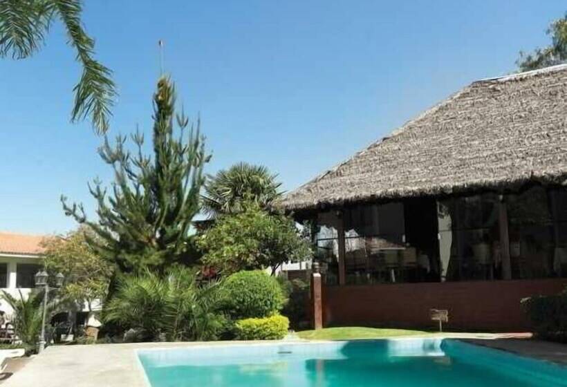 Avanti Hotel & Convention Center