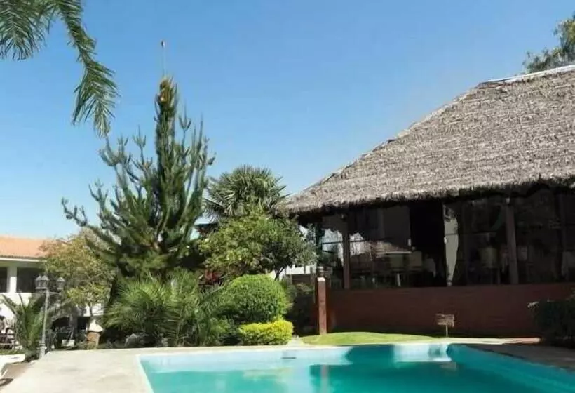 Avanti Hotel & Convention Center