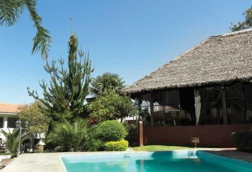 Avanti Hotel & Convention Center