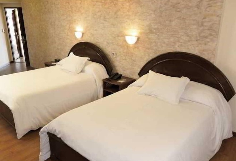 Avanti Hotel & Convention Center