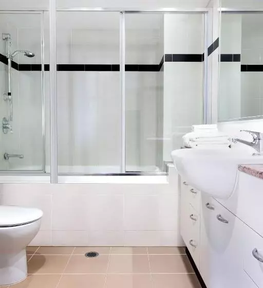 Отель Mantra On Mary