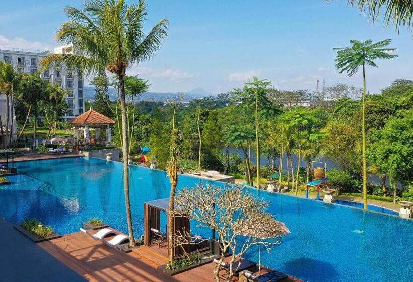 Mason Pine Hotel Bandung