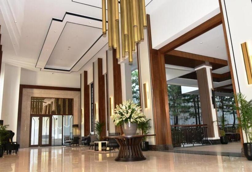 Mason Pine Hotel Bandung