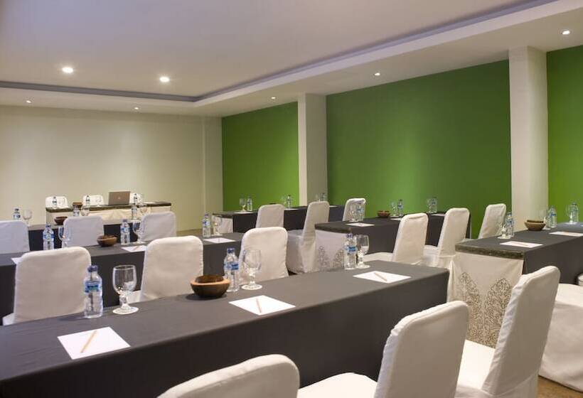 فندق Santika Kuta